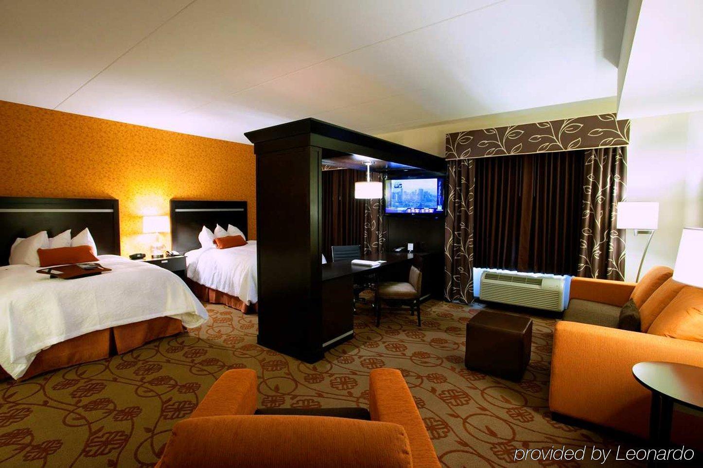 Hampton Inn & Suites Chattanooga Downtown Rum bild